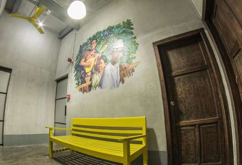 Shwe Yo Vintage Hostel