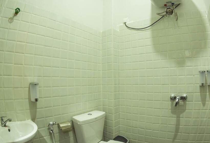 Shwe Yo Vintage Hostel