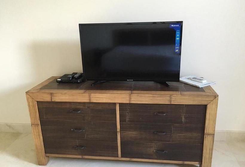 تختخواب و صبحانه Cocotal Bavaro 460