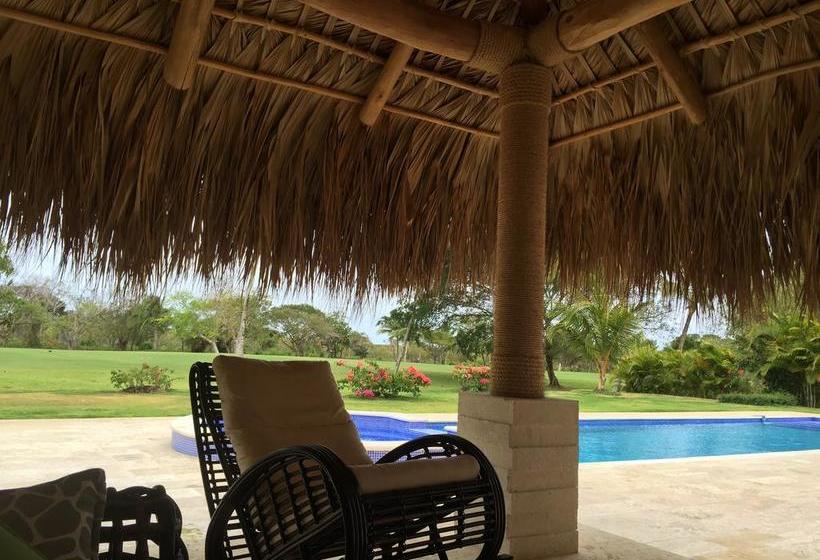 تختخواب و صبحانه Cocotal Bavaro 460