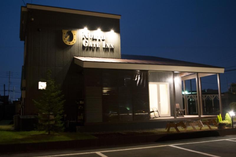 مبيت وإفطار North Gate Inn Abira