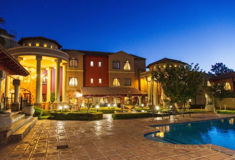 호텔 Forever  At Centurion