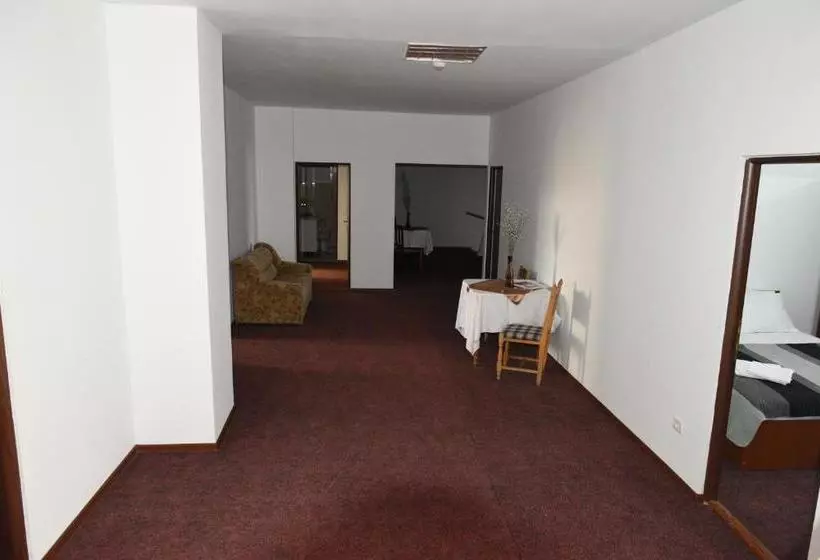 Hostel Ruxandra