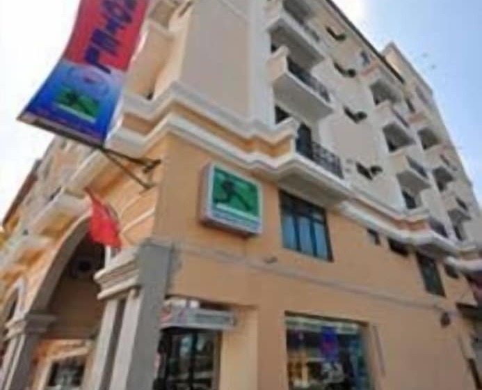 فندق Flora Place