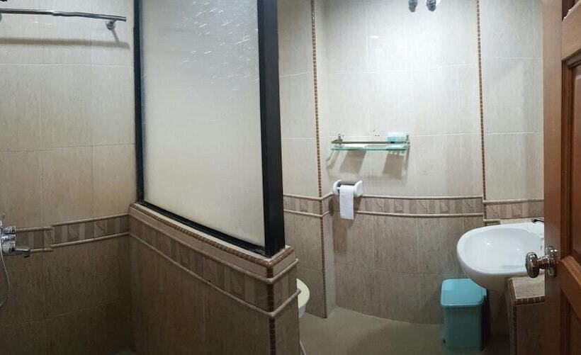 فندق Flora Place