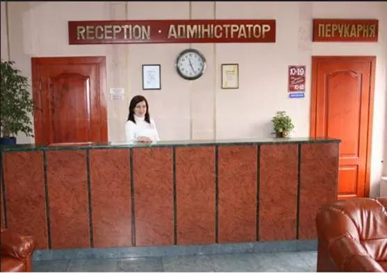 هتل Zhovtnevyi