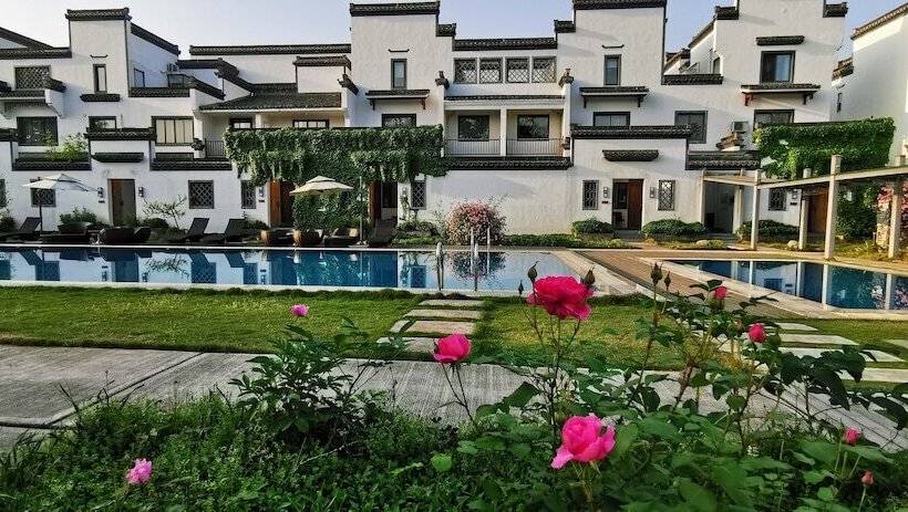 リゾートホテル Huangshan Huizhou Creek Villa