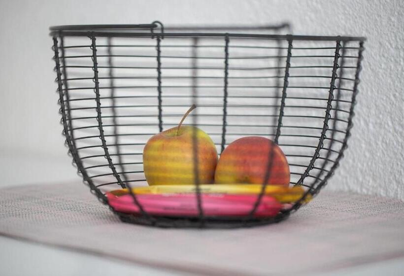 Bed and Breakfast Studio Living..