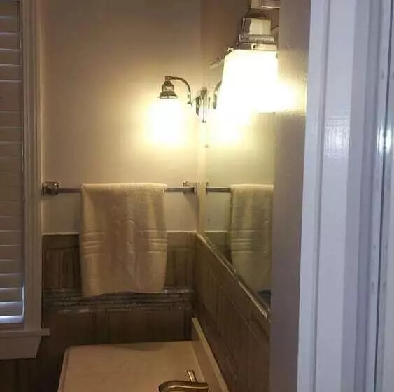 Château Sur Mer Bed & Breakfast