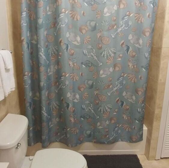 Château Sur Mer Bed & Breakfast