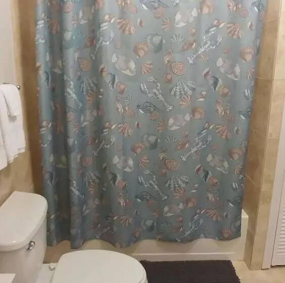 Château Sur Mer Bed & Breakfast