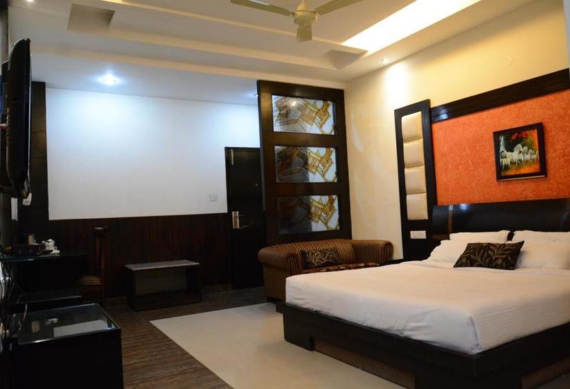 בית מלון כפרי Ajuba Residency