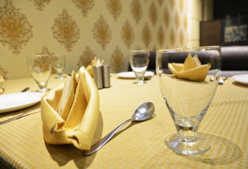 בית מלון כפרי Ajuba Residency