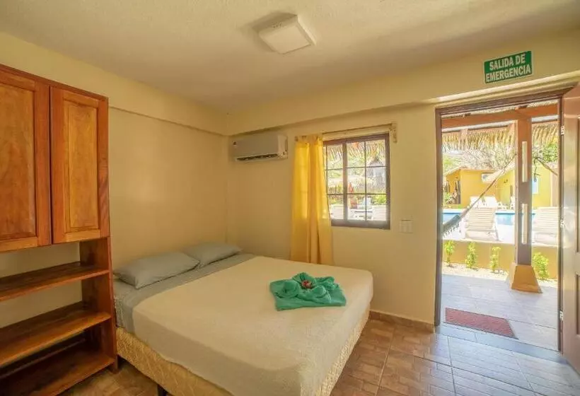 ホテル Las Hamacas