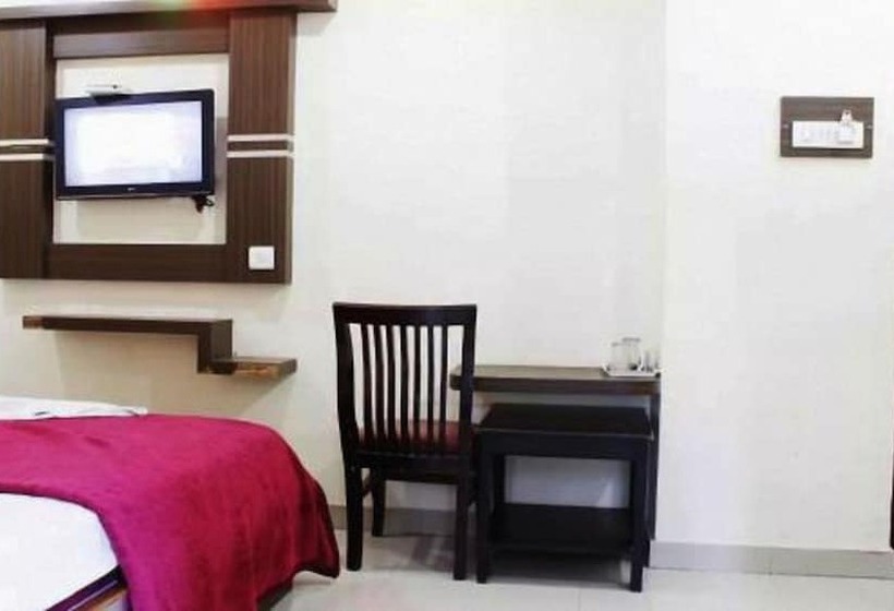 酒店 Meridian Palace