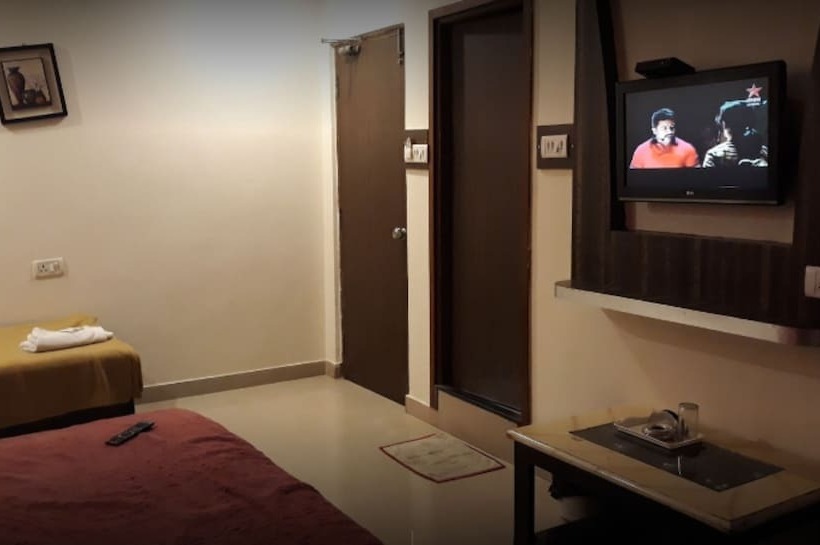 酒店 Meridian Palace