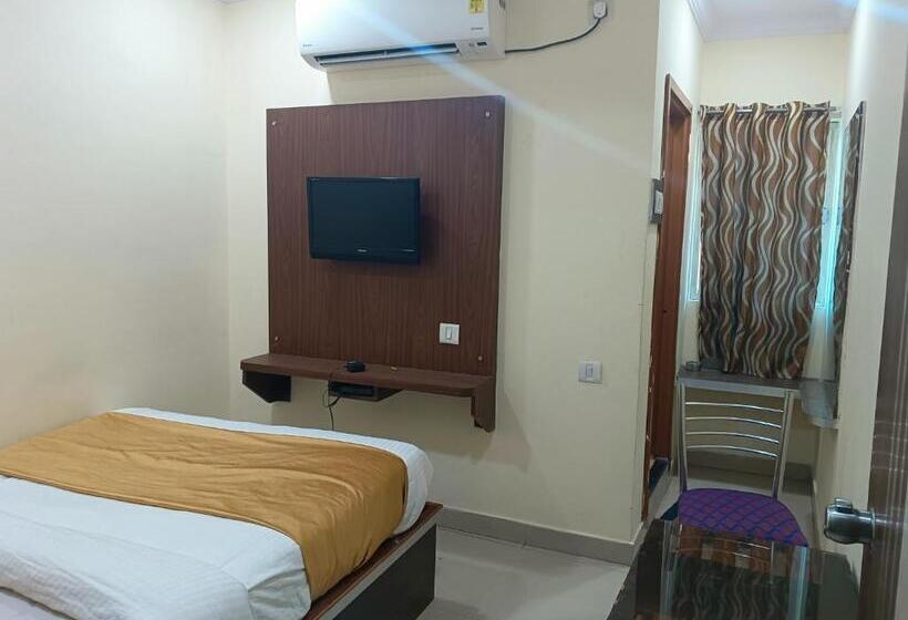 酒店 Meridian Palace