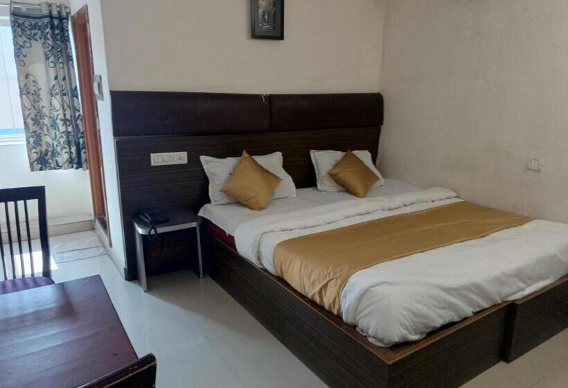 酒店 Meridian Palace