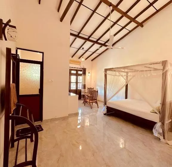 Hotel Riverwood Villa