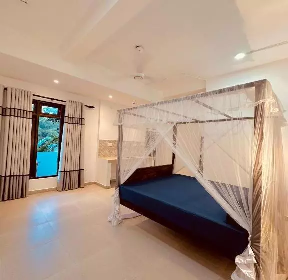 Hotel Riverwood Villa