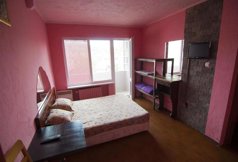 בית מלון כפרי Snow Heaven