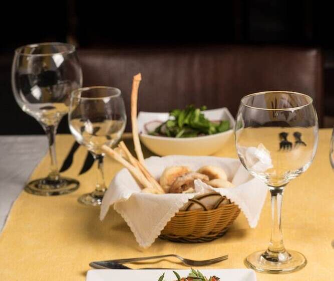 La Tour Hotel Boutique