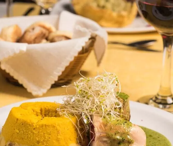 La Tour Hotel Boutique