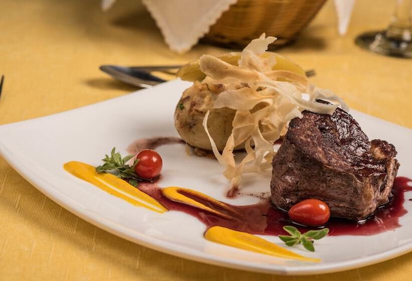 La Tour Hotel Boutique