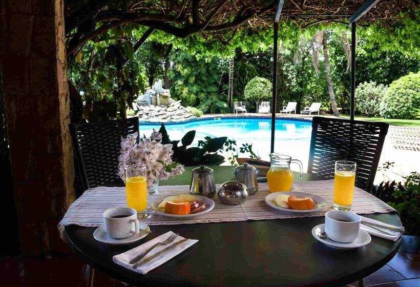 La Tour Hotel Boutique