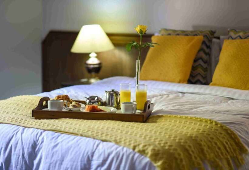 La Tour Hotel Boutique