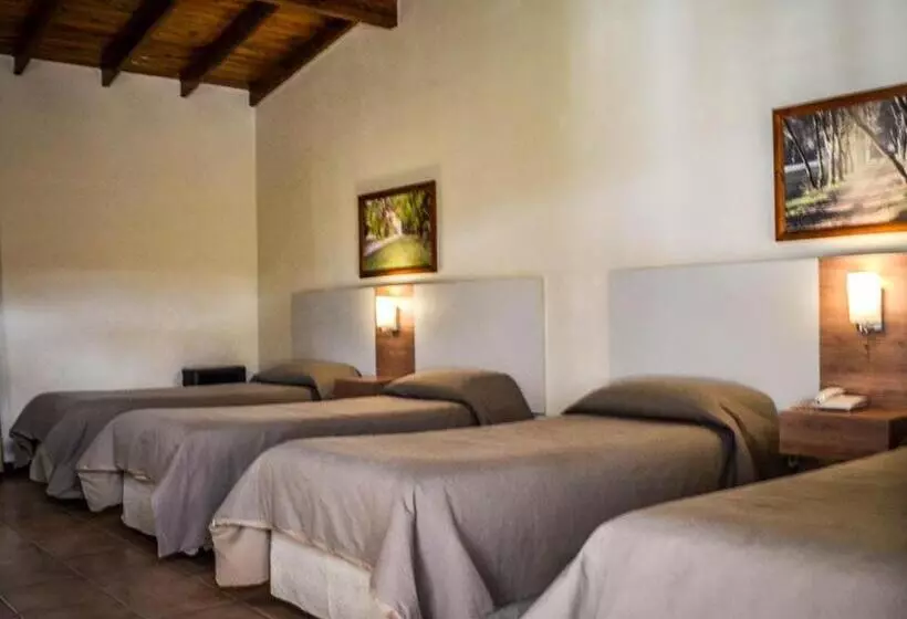 Motel Aca Santa Rosa