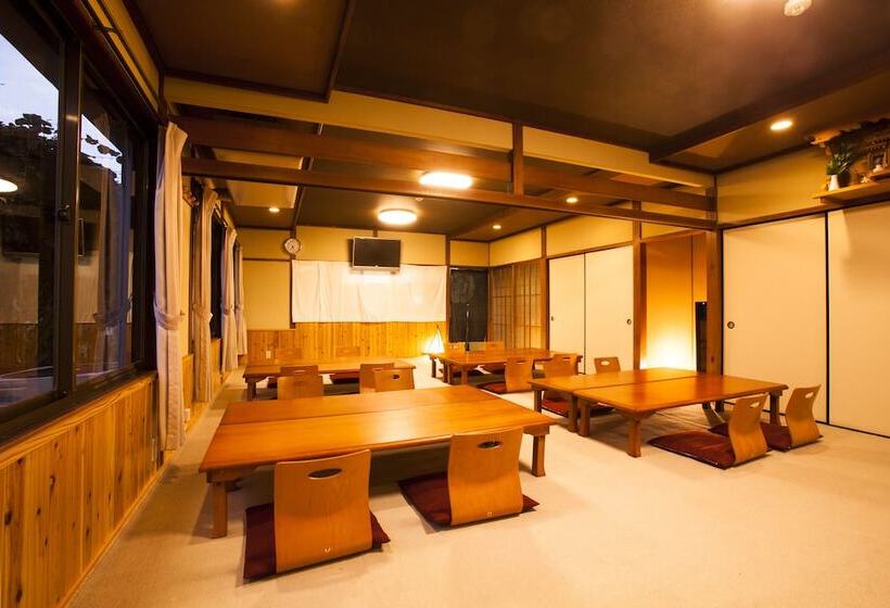 ריוקאן Liberty House Gonbeh