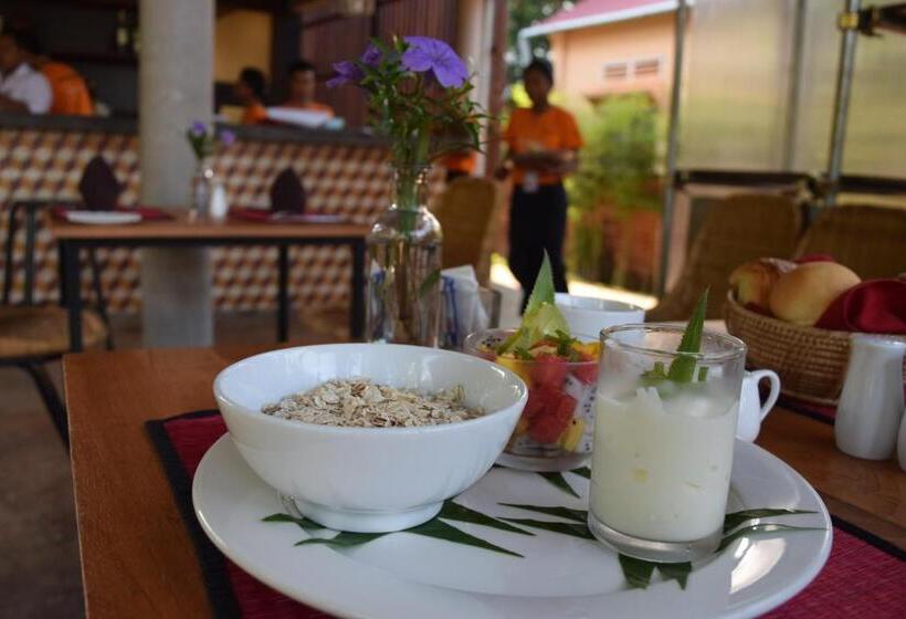 Sala Baï Hotel & Restaurant School