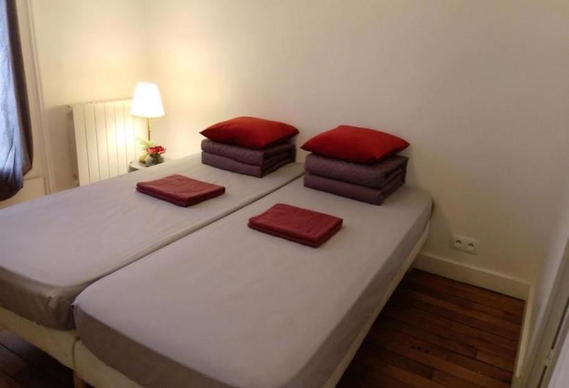 Hostel L & D Chambre D Hôte