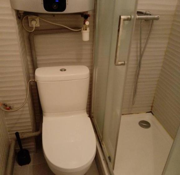 Hostel L & D Chambre D Hôte