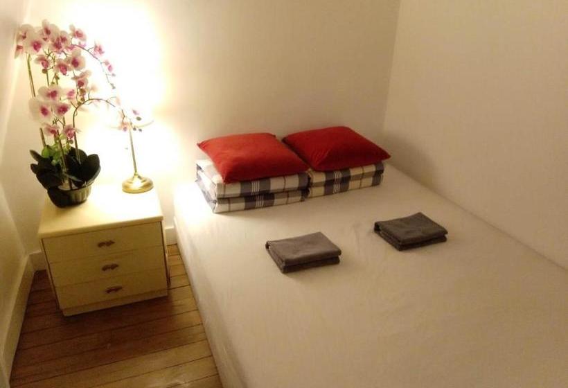 Hostel L & D Chambre D Hôte