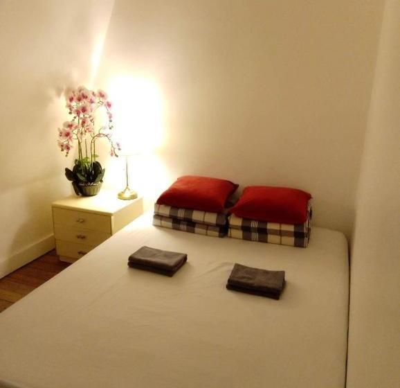 Hostel L & D Chambre D Hôte