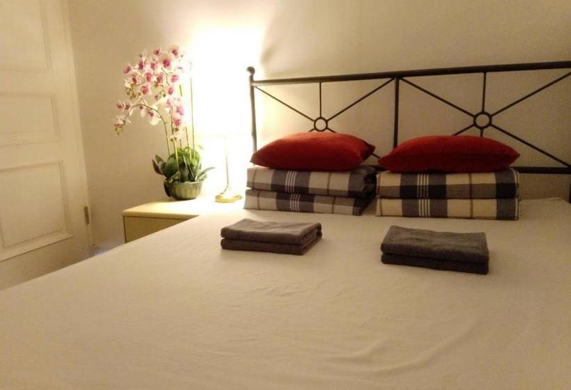 Hostel L & D Chambre D Hôte