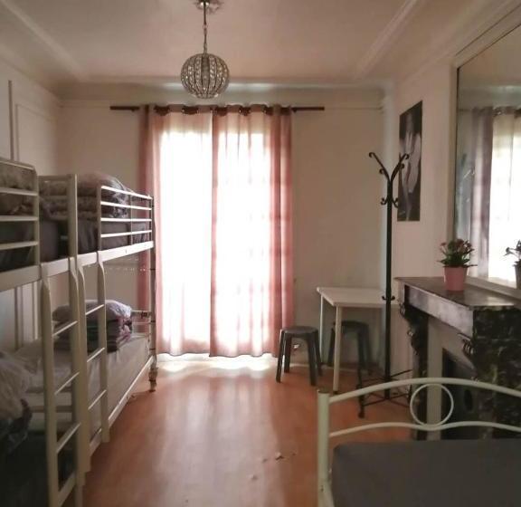 Hostel L & D Chambre D Hôte