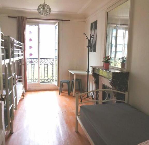 Hostel L & D Chambre D Hôte