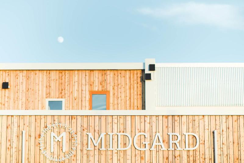 هاستل Midgard Base Camp