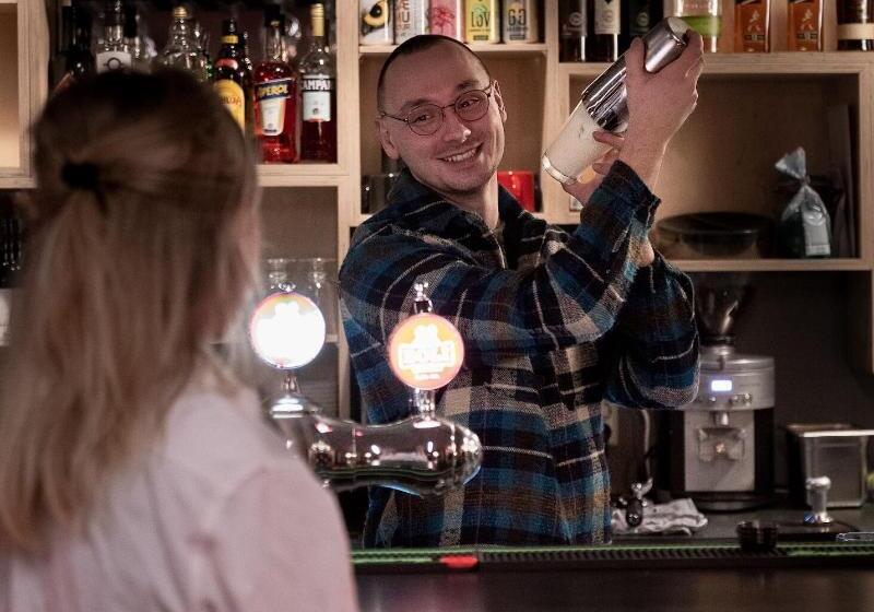 هاستل Midgard Base Camp