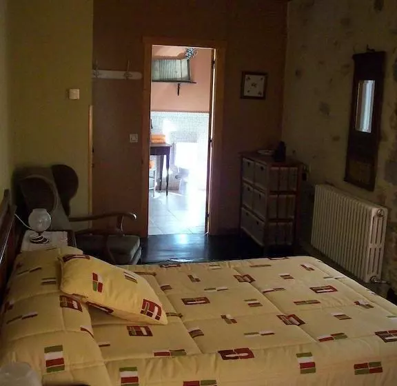 Bed and Breakfast Casa Rural La Llave