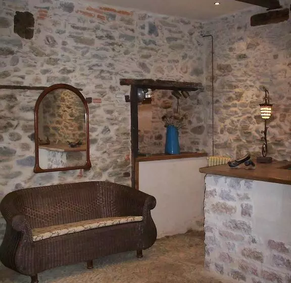 Bed and Breakfast Casa Rural La Llave