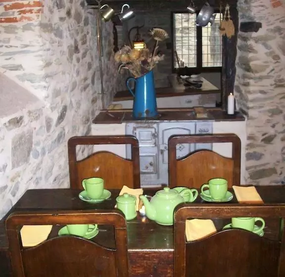 Bed and Breakfast Casa Rural La Llave