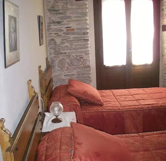 Bed and Breakfast Casa Rural La Llave