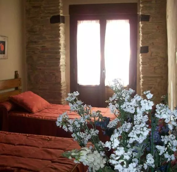 Bed and Breakfast Casa Rural La Llave