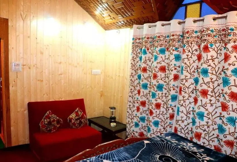 تختخواب و صبحانه House Boat New Pala Palace