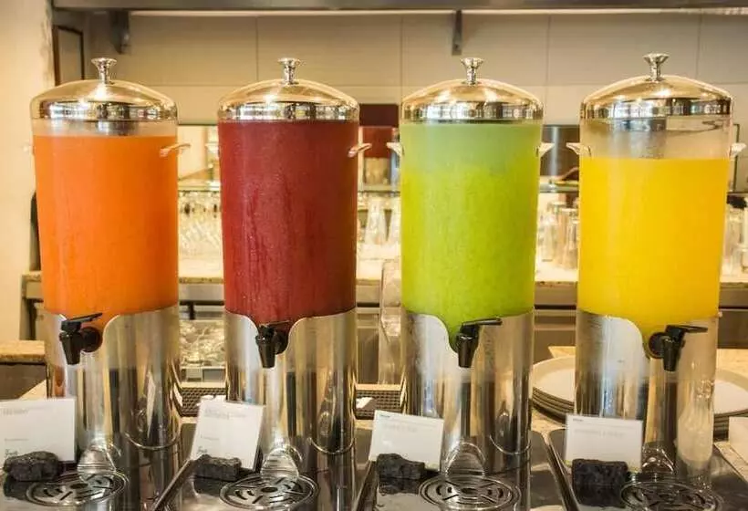 تختخواب و صبحانه Residenza Ambrogi