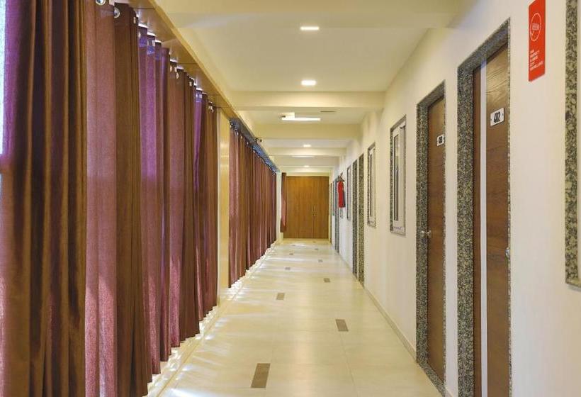 Hotel Spot On 6862  Tulip Plaza